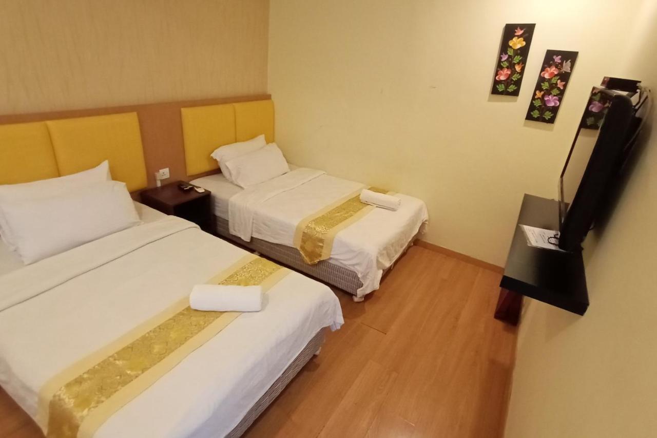 Hotel Zamburger De Melaka Exteriör bild